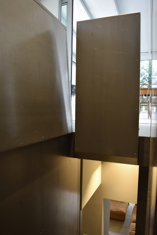 parapetto superiore della scala